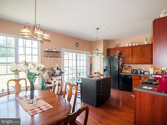 4th image of 191 Lukens Mill Dr