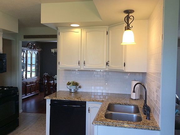4th image of 1819 Eagle Point Ct