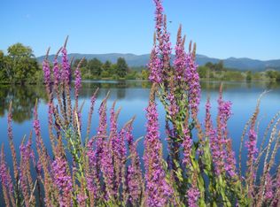 1300 Applegate Ave, Grants Pass, OR 97527