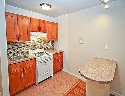 1st image of 14202 84th Dr APT 2F