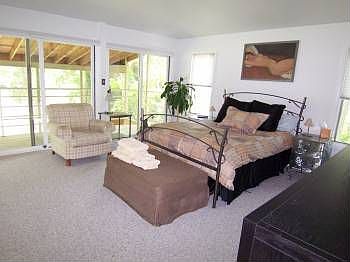5th image of 717 Warren Dr