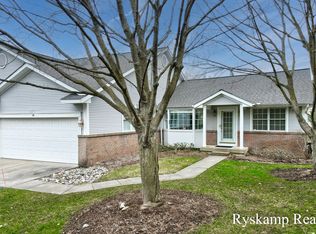 36 Spring Arbor Ct SE #35, Ada, MI 49301