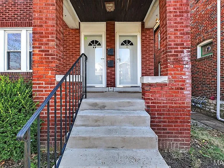 5234 Devonshire Ave #2F — Photo 3
