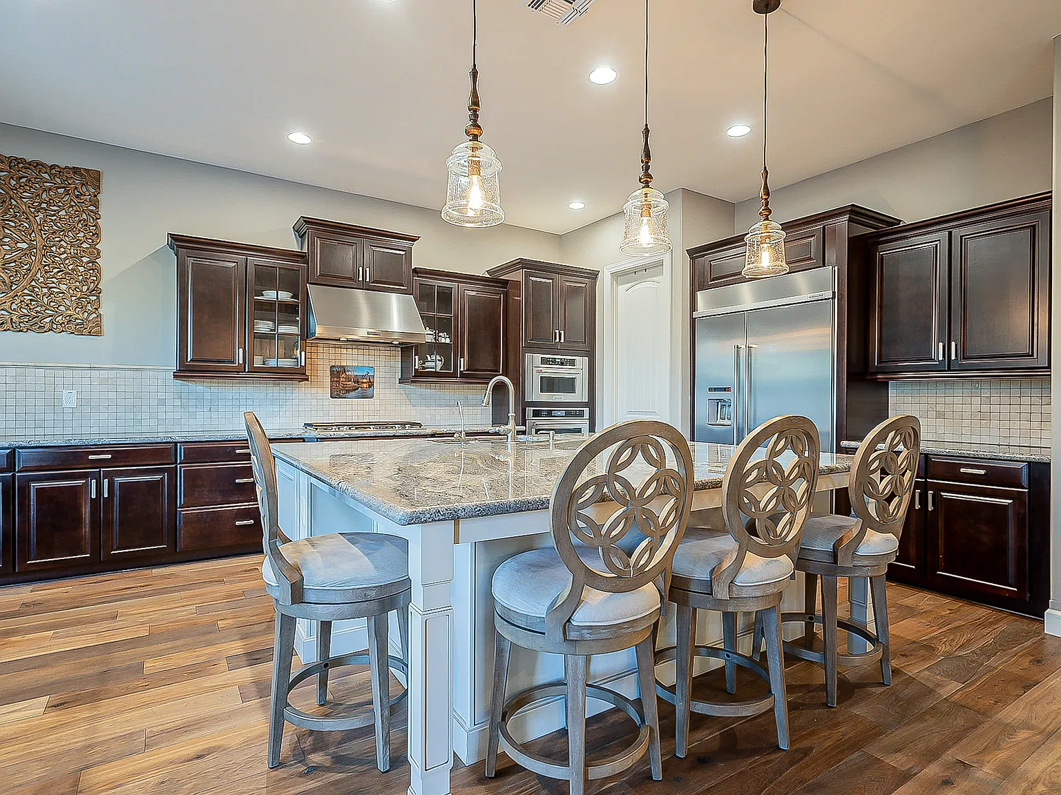 4 bed, 3194 sqft, $3,800 — Photo 3
