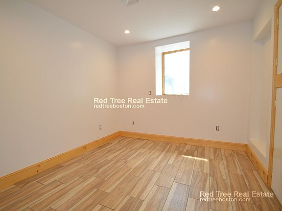 5th image of 182 Babcock St #1M