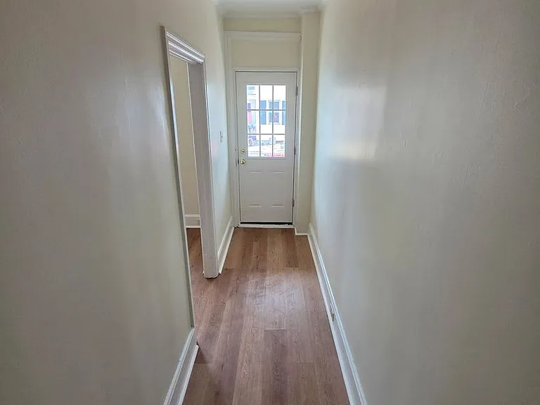 345-347 W Penn St — Photo 11