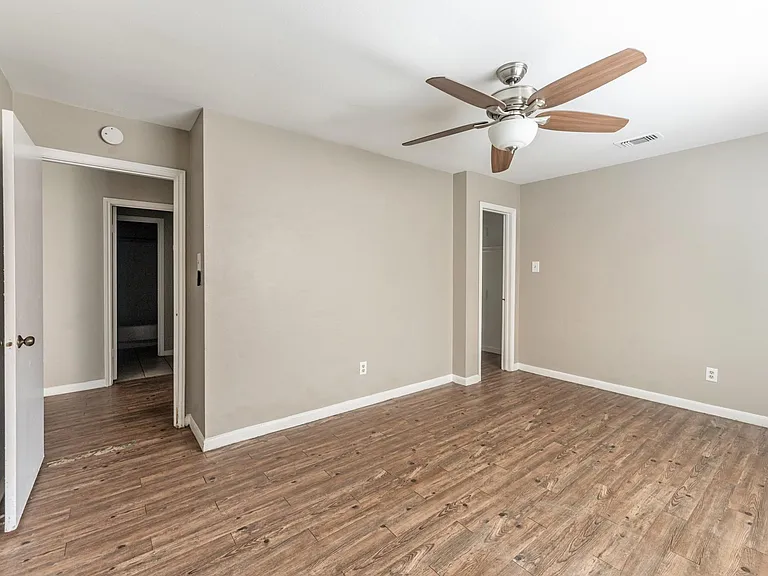 2404 Sycamore Ave #B2 — Photo 17