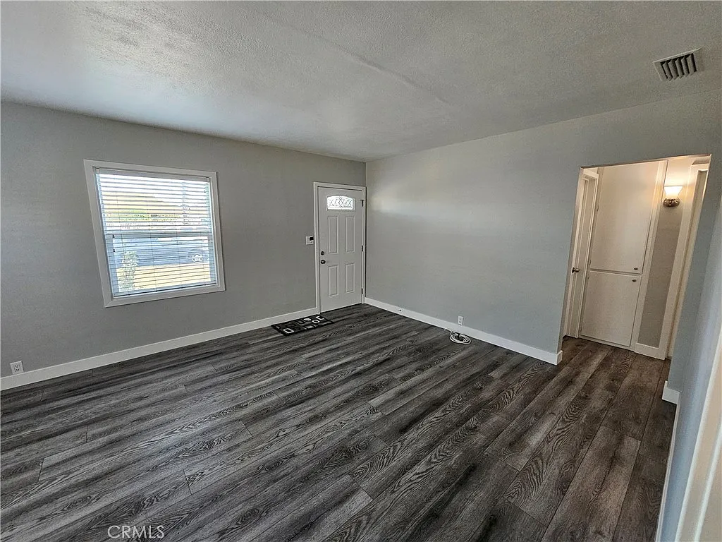 2 bed, 782 sqft, $2,500 — Photo 4