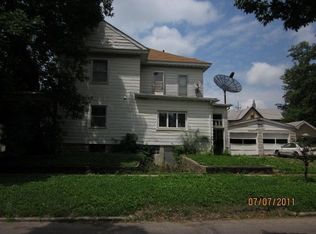112 S 3rd St, Marshalltown, IA 50158