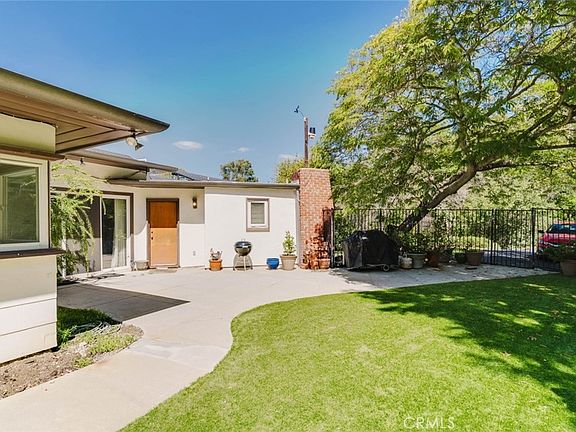 3rd image of 21466 Encina Rd