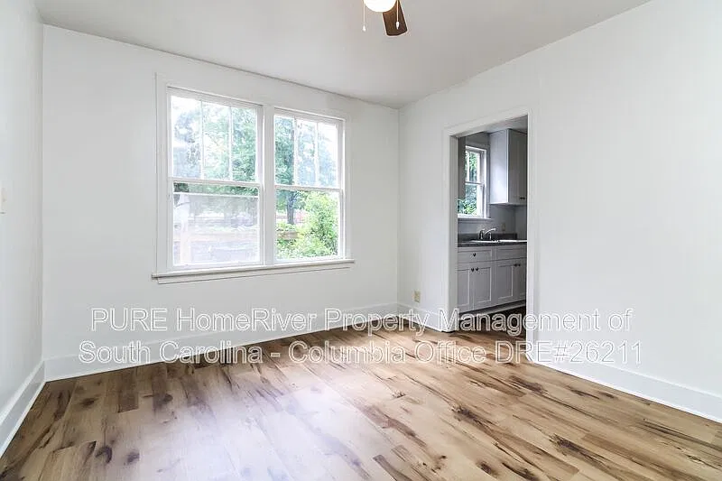 2 bed, 1.0 bath, 928 sqft, $1,050 — Photo 3