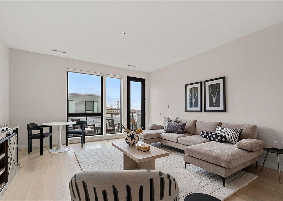 1st image of 45 W 3rd St Unit 514