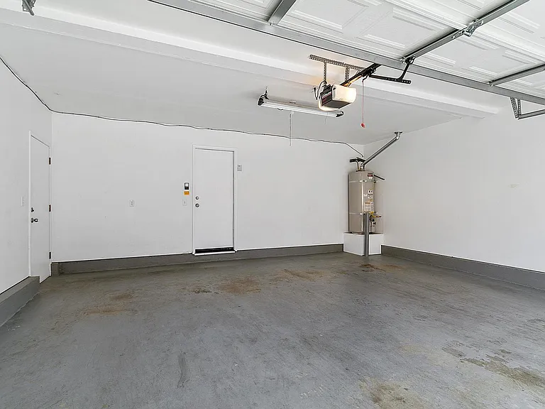 3215 Puffin Cir — Photo 27