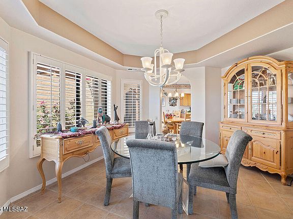 3rd image of 1701 W Sonoran View Dr