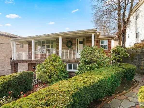 444 E Central Blvd, Palisades Park, NJ 07650