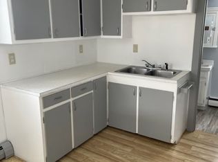 194 Mechanic St APT 2, Lebanon, NH 03766