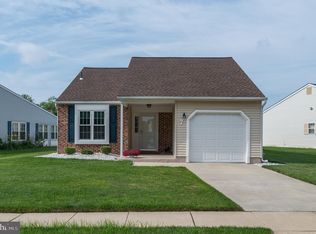 7 Bastian Dr, Mount Laurel, NJ 08054