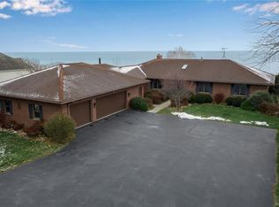 4961 E Lake Rd, Burt, NY 14028