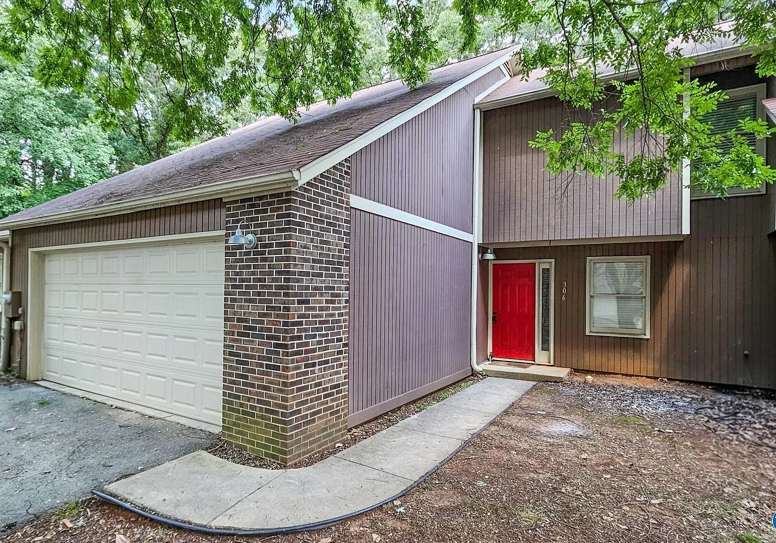 2 bed, 2.5 bath, 1558 sqft, $1,500 — Photo 1