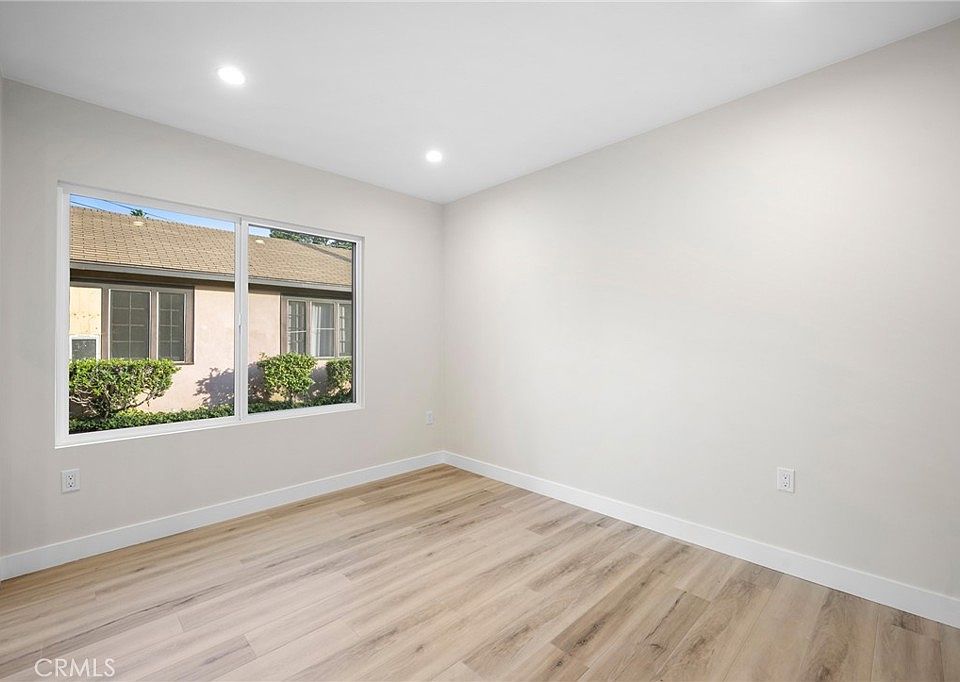 1st image of 417 Riverdale Dr #417417C