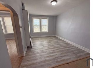 5960 W Roosevelt Rd #5, Chicago, IL 60644