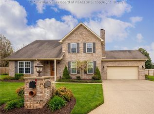 4 Larabee Ln, Winfield, WV 25213