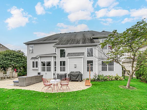 2nd image of 2431 Bauer Rd