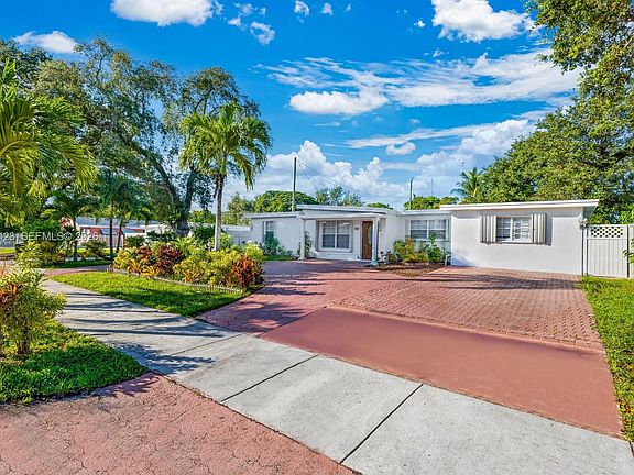 2nd image of 38 Miami Gardens Rd