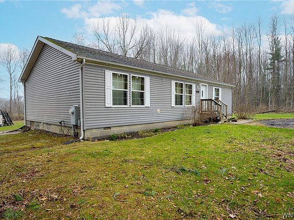 5th image of 9414 Gowanda State Rd