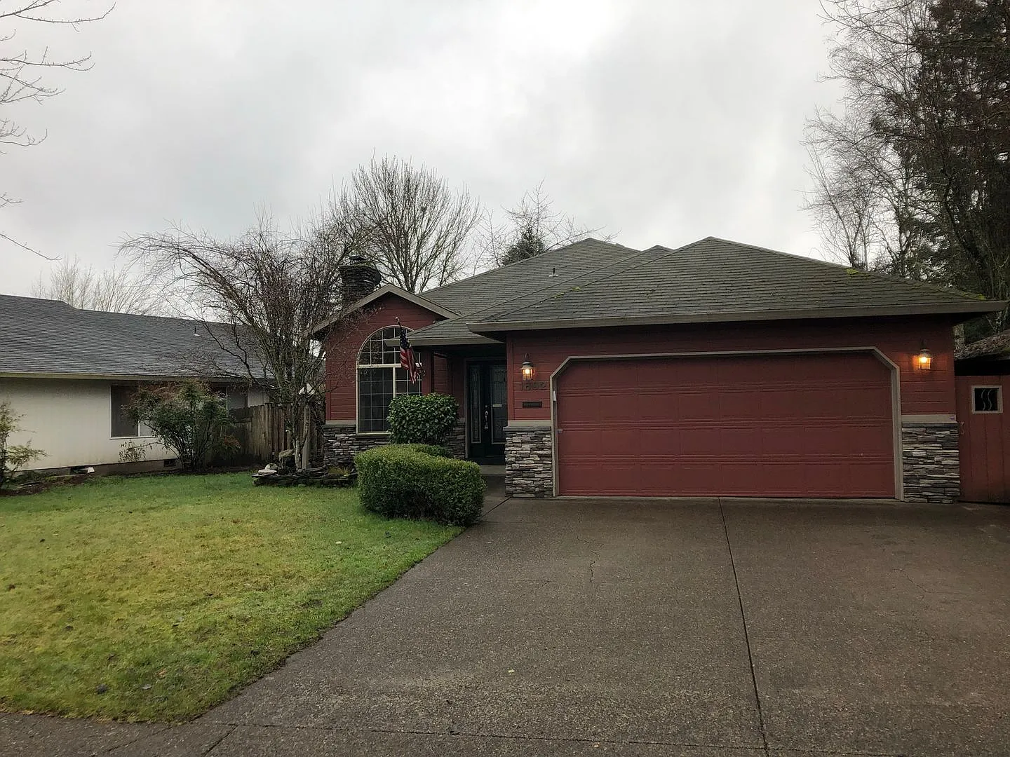 Newly Renovated 3 Bed, 2 Bath Home in McMinnville- Landscaping Included — Photo 2