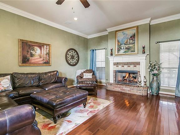 4th image of 10377 W Dublin Dr
