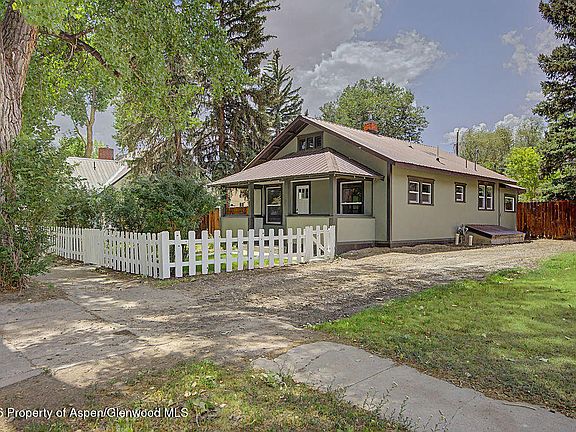 3rd image of 730 School St