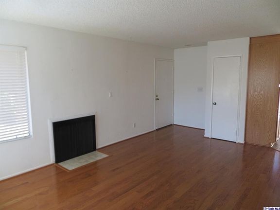 4th image of 20020 Avenue Of The Oaks