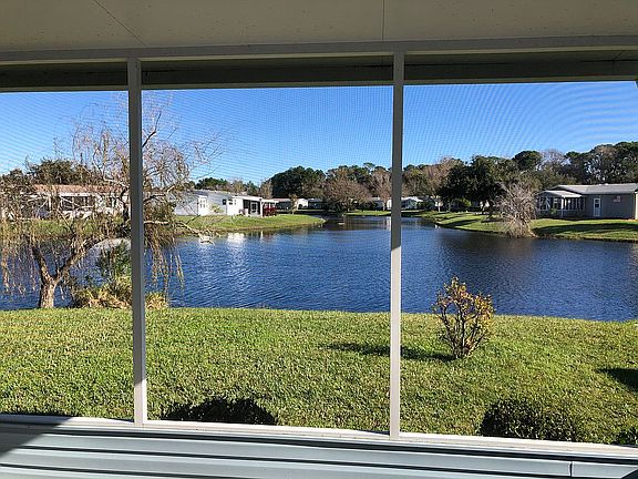 3rd image of 4633 Coquina Crossing Dr