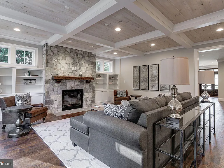 5700 Tanglewood Dr — Photo 11