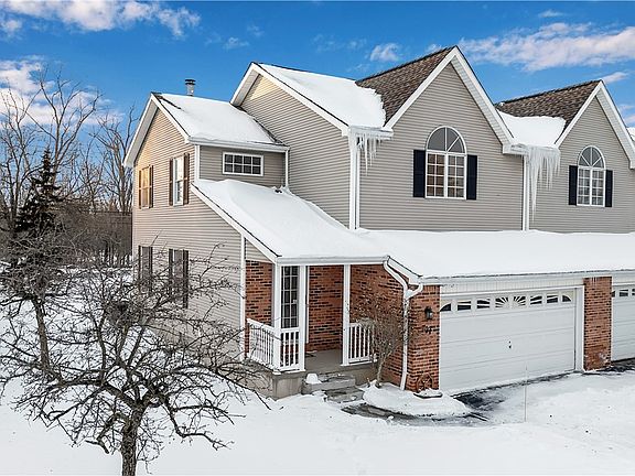 2nd image of 701 Forest Edge Dr
