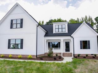 155 Diamond Creek Dr, Zebulon, NC 27597