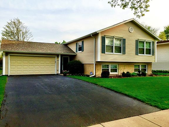 2nd image of 107 E Suffield Dr