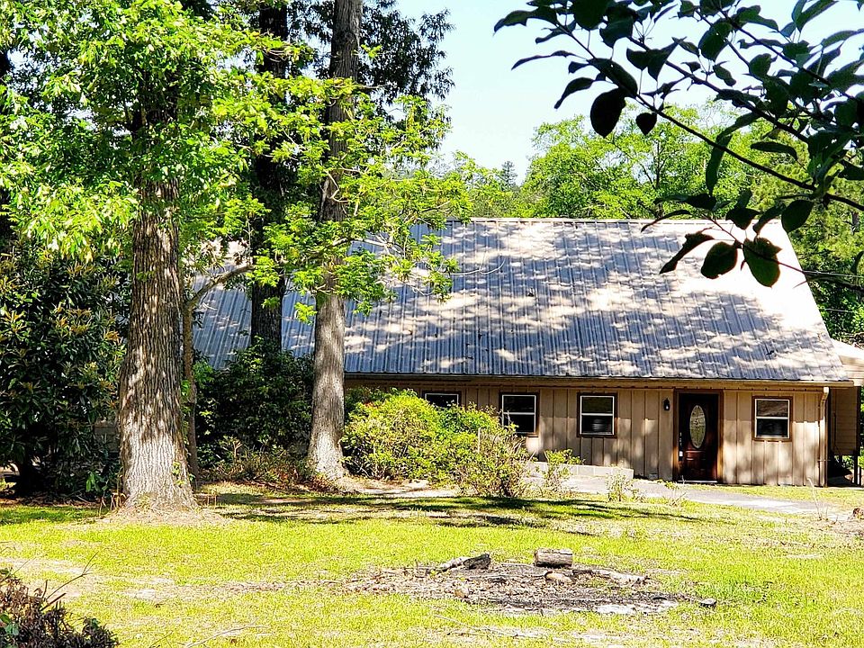 1st image of 158 Lonesome Hill Rd