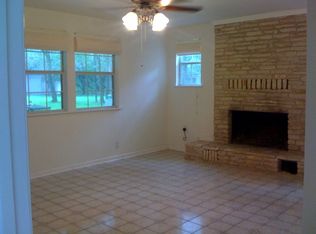 12510 Lowden Ln, Manchaca, TX 78652