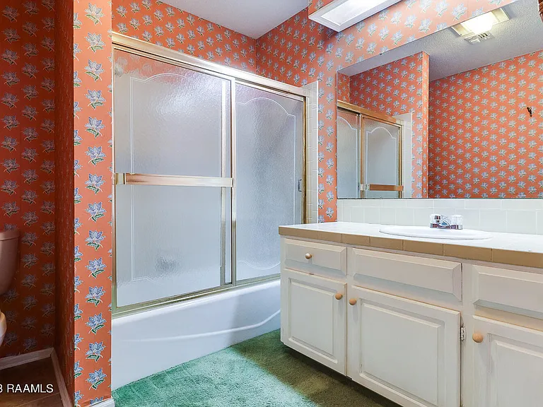 101 Chateau Pl — Photo 13