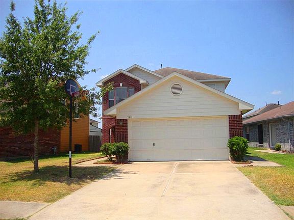 3rd image of 7411 Parkland Manor Dr