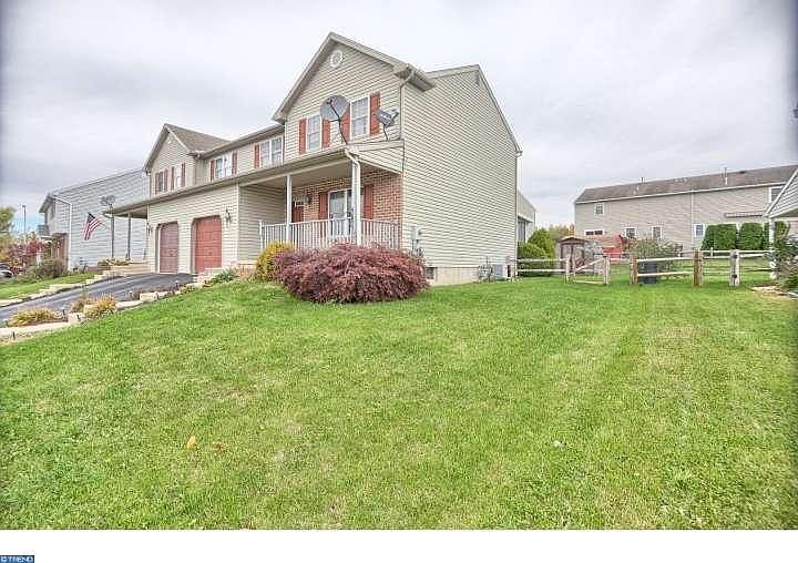 1st image of 207 Evergreen Ln