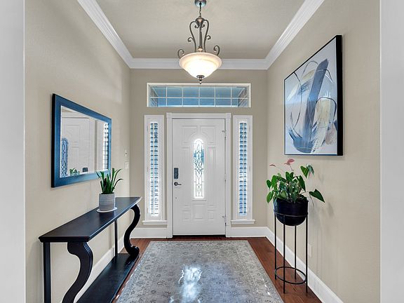 3rd image of 1115 Cresthaven Dr #13
