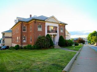 48 Vernon St, Worcester, MA 01610