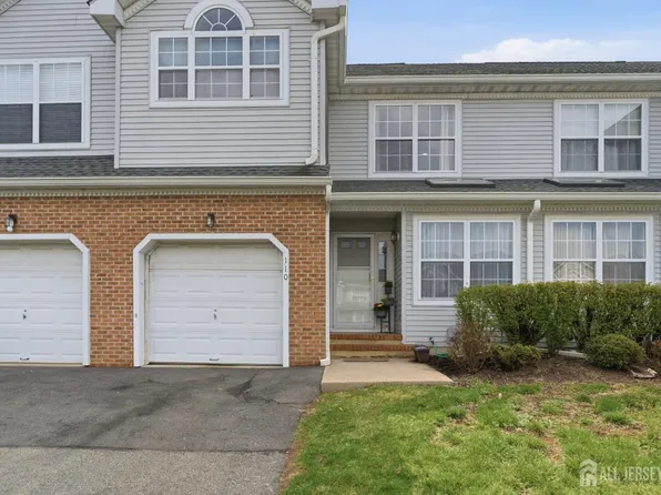 110 Castle Pointe Blvd, Piscataway, NJ 08854