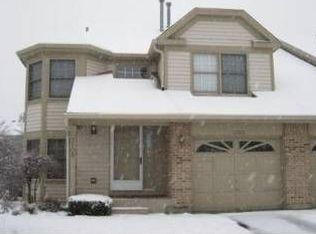 3102 Daniels Ct, Arlington Heights, IL 60004