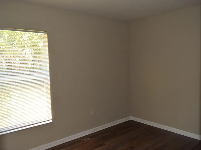 458 Fitzsimmons St SW — Photo 16