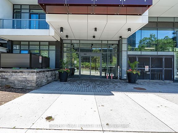 4th image of 225 Sumach St #204