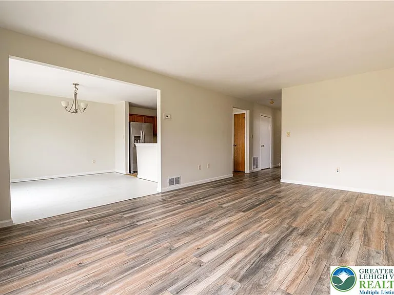 48 Olde Penn Dr — Photo 10